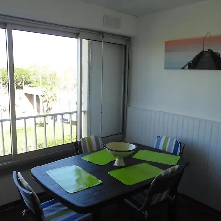 Apartment Cap D'agde 300m Plage Du Mole,vue Port,parking,lave Linge,piscine *